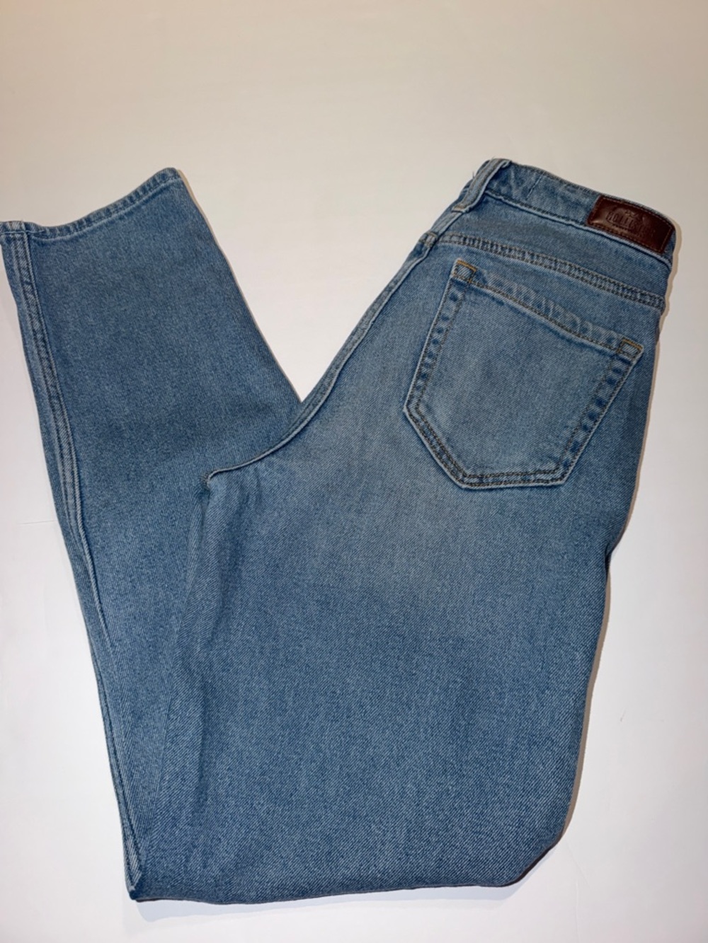 Hollister Light Blue Ultra High-Rise Mom Jeans